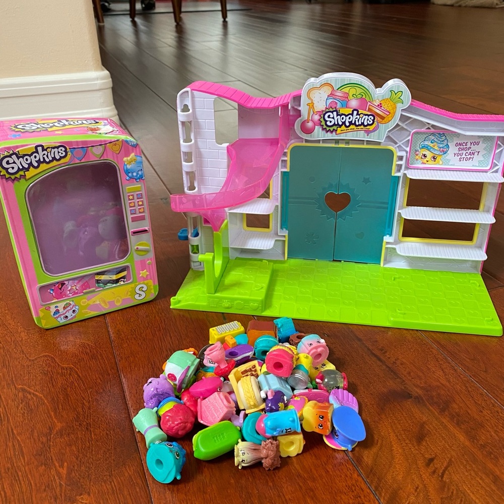 Shopkins and Shopkins play set
